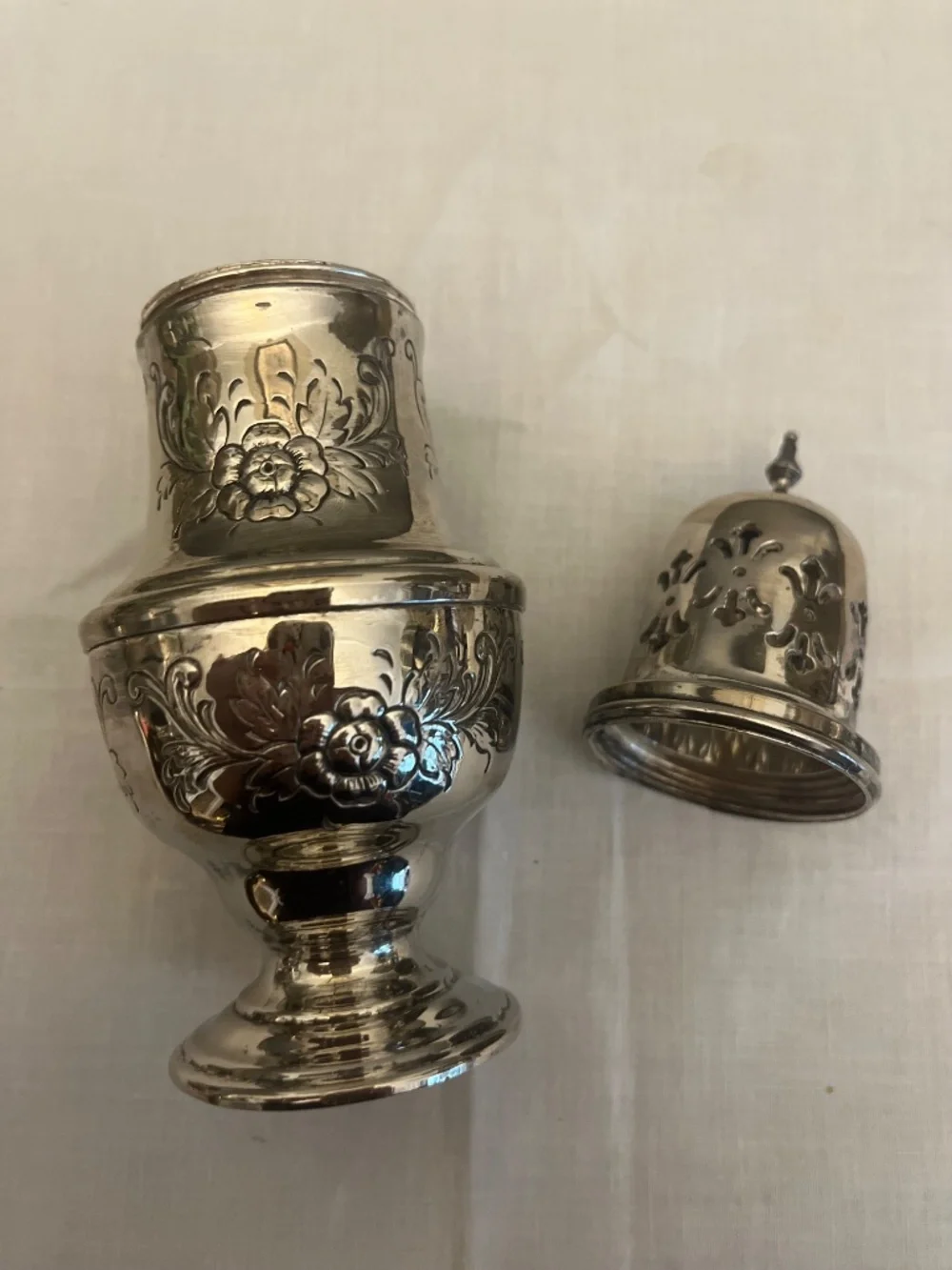 Vintage Primrose Silver Plate Sugar Caster Muffineer – Ornate Floral Pierced Top